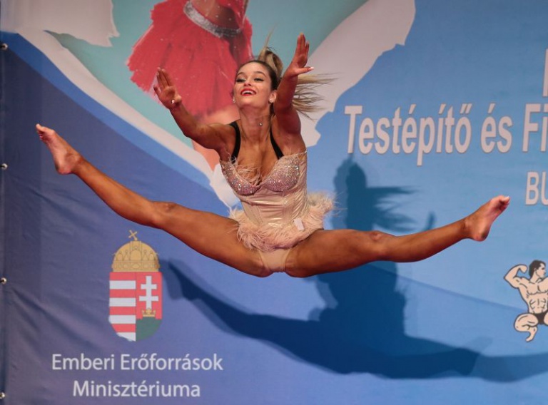 Read more about the article Testépítő és fitnesz Magyar Kupa – Több versenyző duplázni tudott