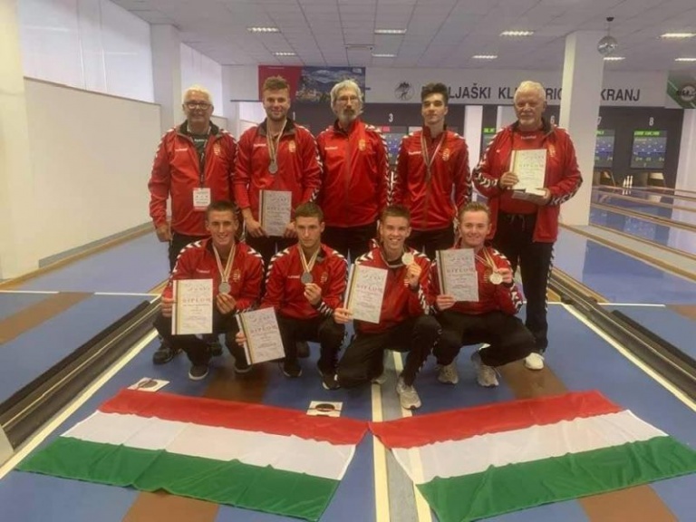 Read more about the article U18-as teke-vb: Magyar ezüstérem