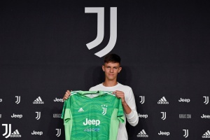 Kassáról igazolt kapust a Juventus