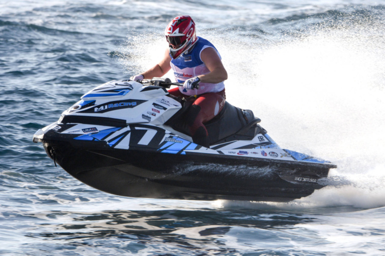 Read more about the article Jet-ski: Ibizai vb-sikerek