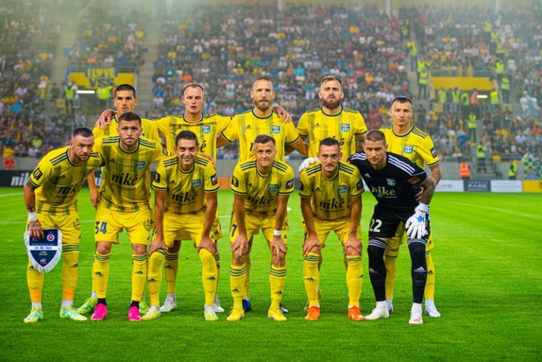 Read more about the article Labdarúgás – Hazai pályán ikszelt a bajnokkal a Kassa!