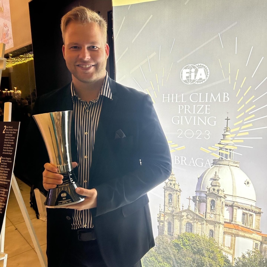 Read more about the article Nagy Norbert átvette az Eb-trófeát!