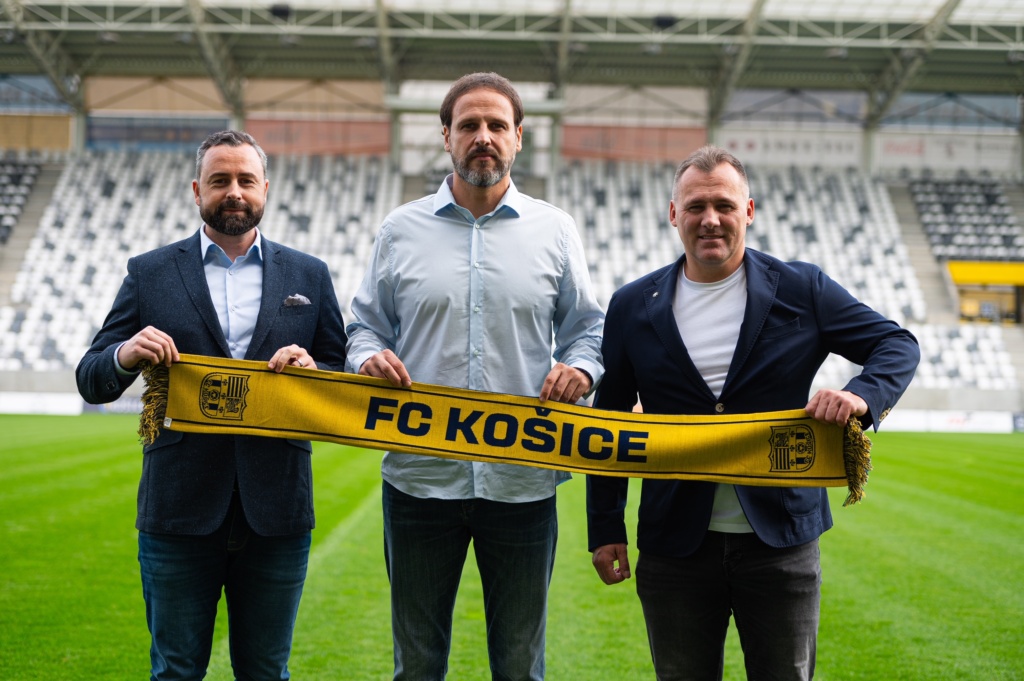 Read more about the article A Slovan korábbi edzője veszi át az FC Kassa irányítását