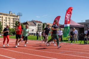 Csere Gáspár: A RUNIQUE mindent tud, amit egy jó futócipőnek tudnia kell!