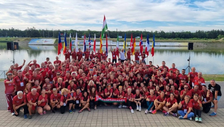 Read more about the article Sárkányhajó: 48 magyar érem az Eb-n!