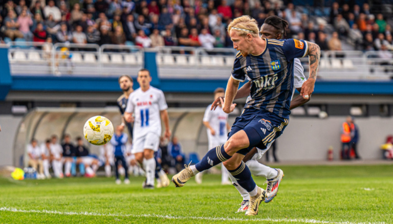 Read more about the article Kupasikerrel mutatkozott be az FC Kassa új edzője