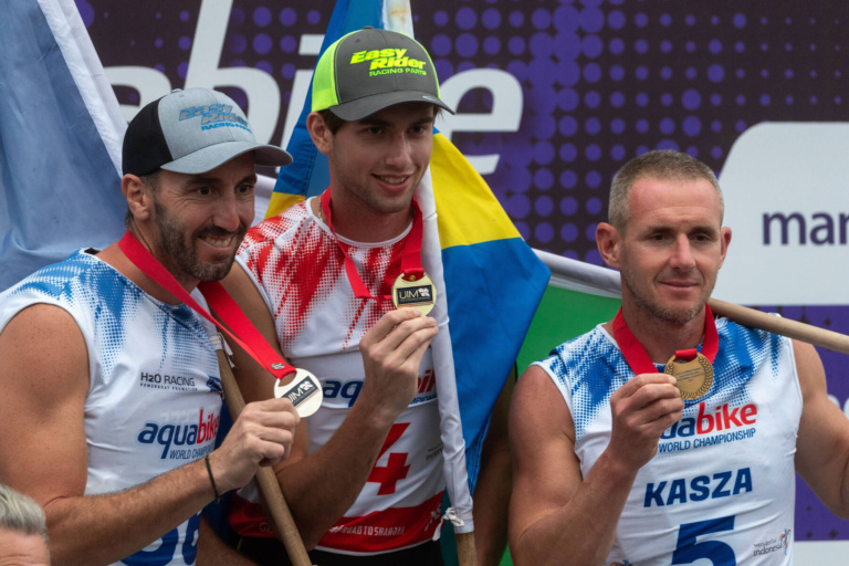 Read more about the article Jet-Ski: Indonéziában magyar dobogós helyezésekkel fejeződött be az idei vb-sorozat