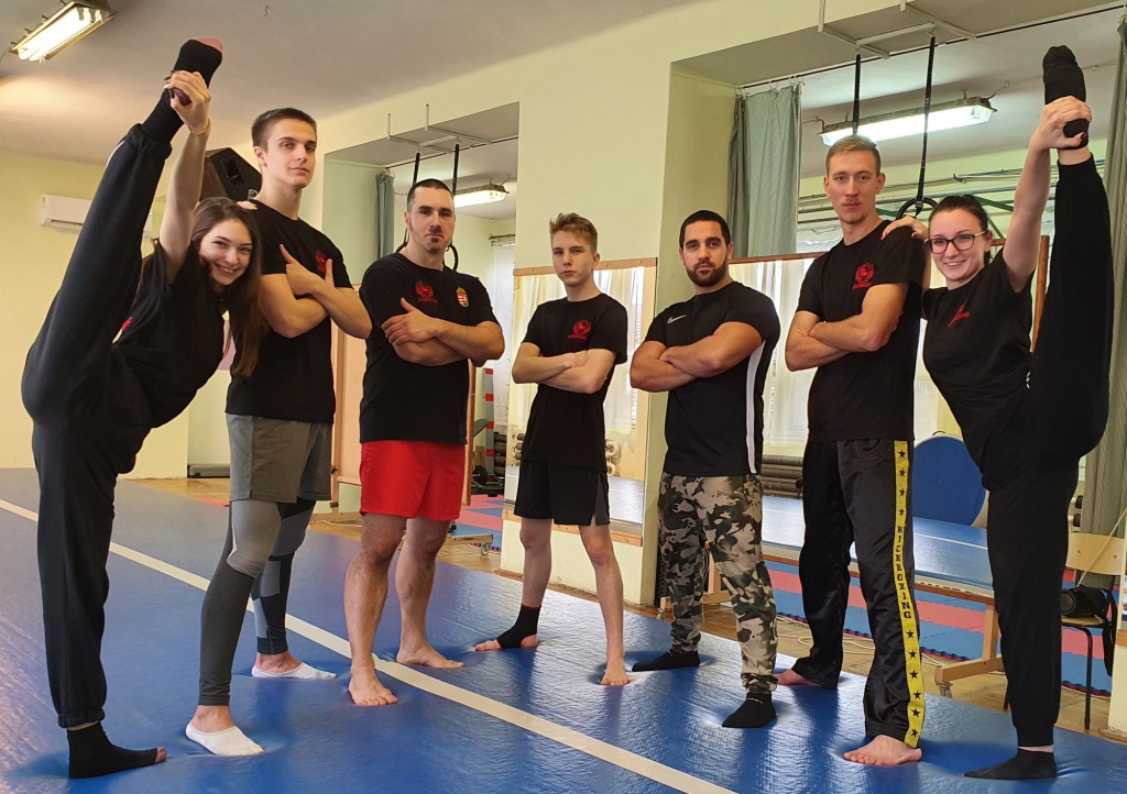 Read more about the article Online képzésekkel tartják formában magukat a kick-boxosok