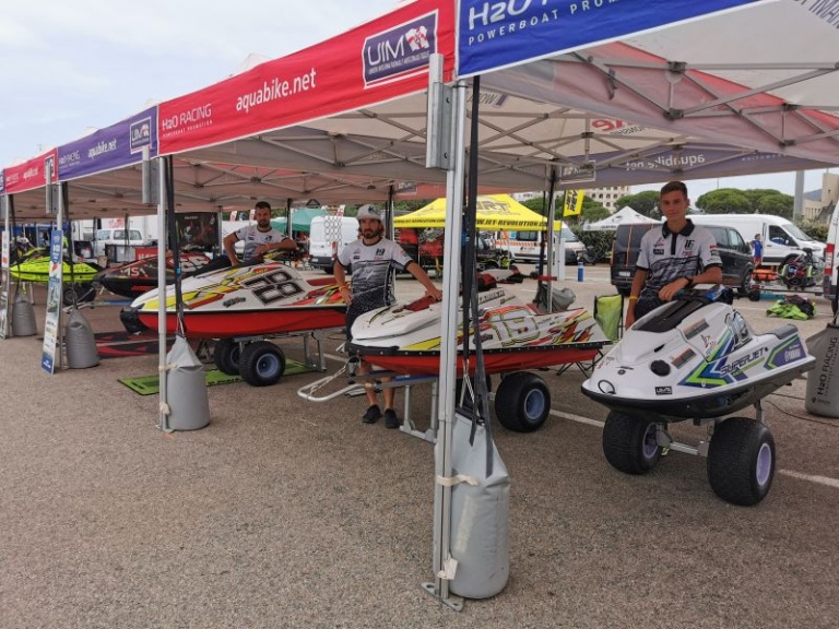 Read more about the article Világbajnokságon a jet-skisek