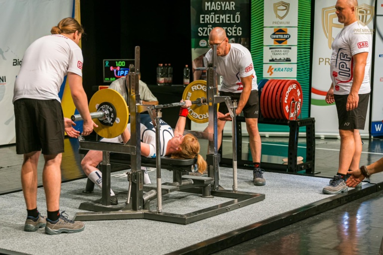 Read more about the article Fekvenyomó Európa-bajnokság: Több magyar érem az első napon