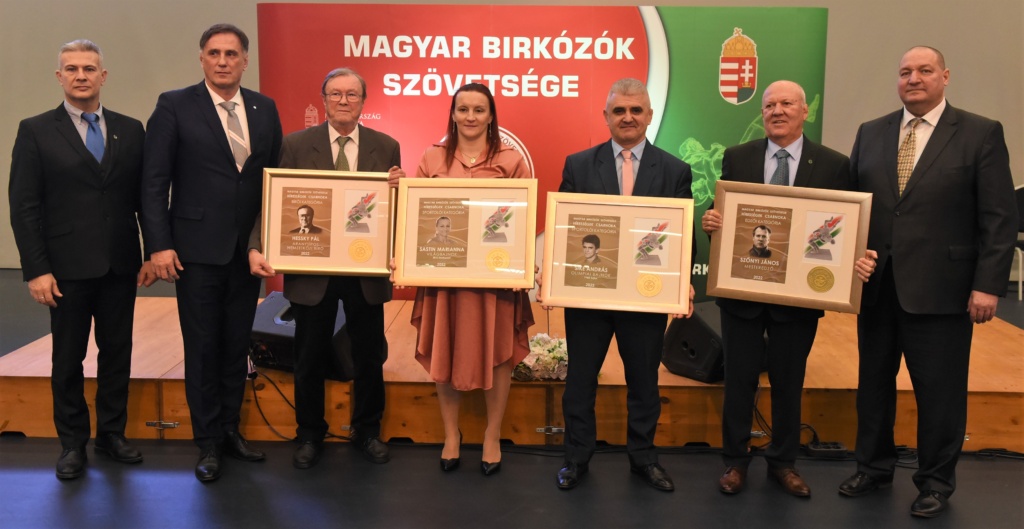 Read more about the article Beiktatták a Magyar Birkózó Hírességek Csarnoka tagjait