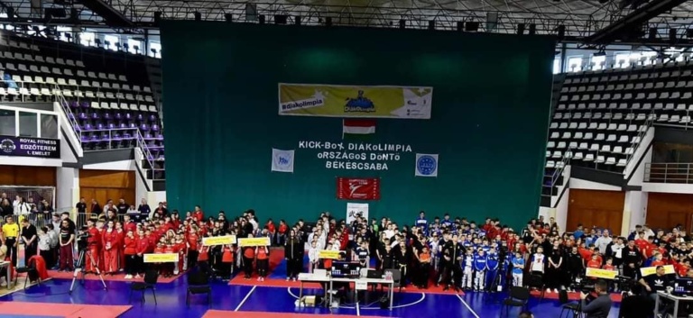 Read more about the article Fellendülőben a hazai kick-box – rekordlétszám a diákolimpián