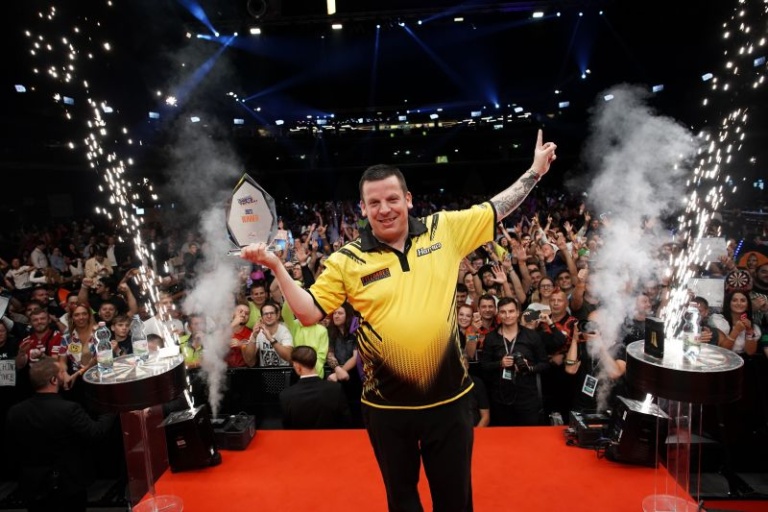 Read more about the article Hungarian Darts Trophy: Kilencnyilas, angol házidöntő és 19 ezer néző Budapesten