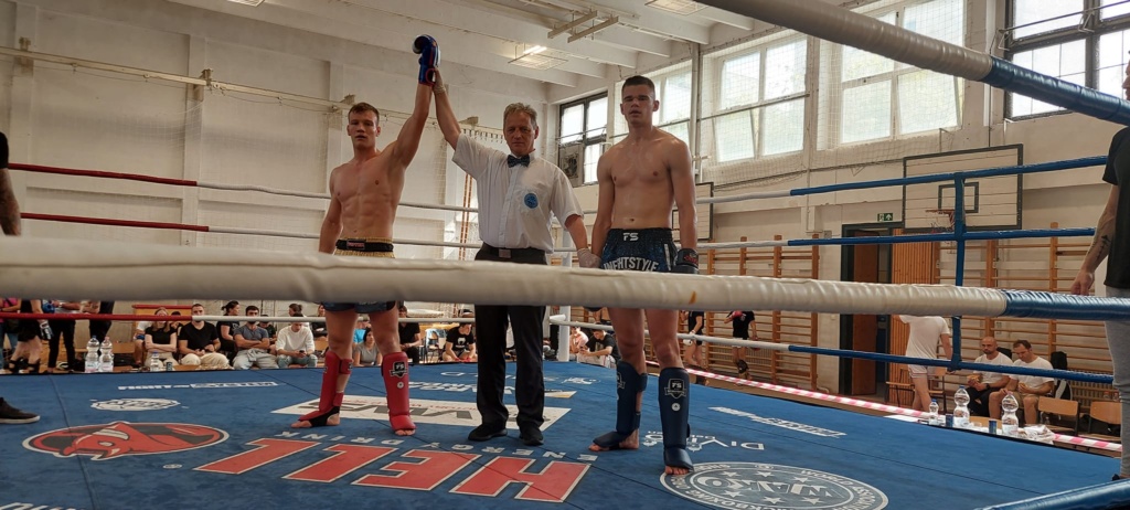 Read more about the article Száraz Gergő duplázott a ringes kick-box ob-n