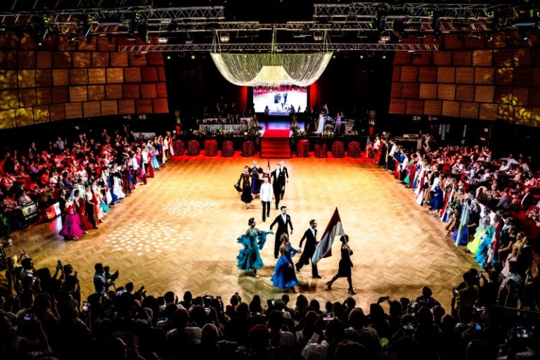 Read more about the article TáncSport- A profi Eb következik