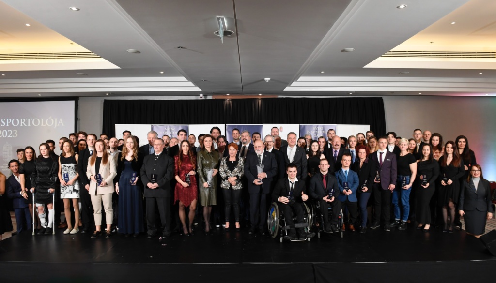 Read more about the article NVESZ Év Sportolói Gála – 64 kiváló sportembert díjaztak!