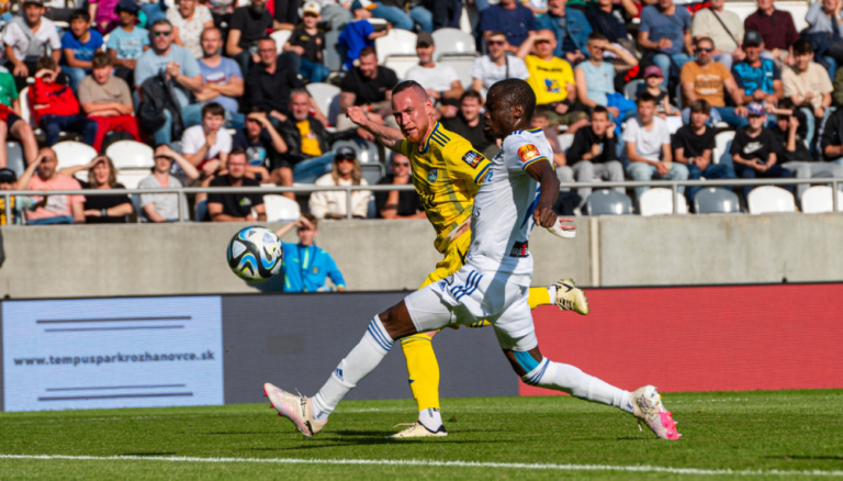Read more about the article Bennmaradt az FC Kassa az első osztályban!