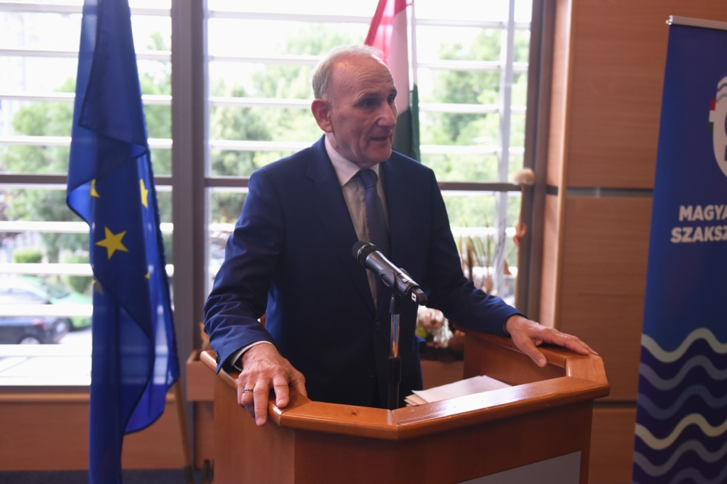 Read more about the article Dr. Gémesi György lett a Magyar Búvár Szakszövetség elnöke