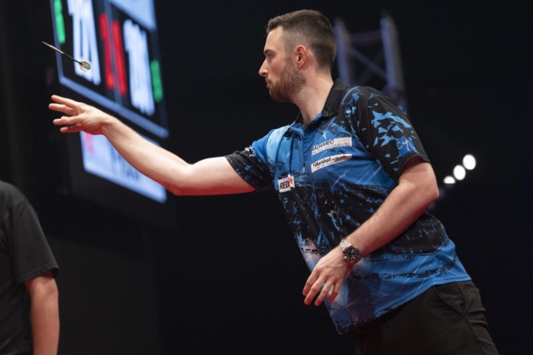 Read more about the article IV. Hungarian Darts Trophy – Világklasszisok mindhárom nap lesznek Budapesten