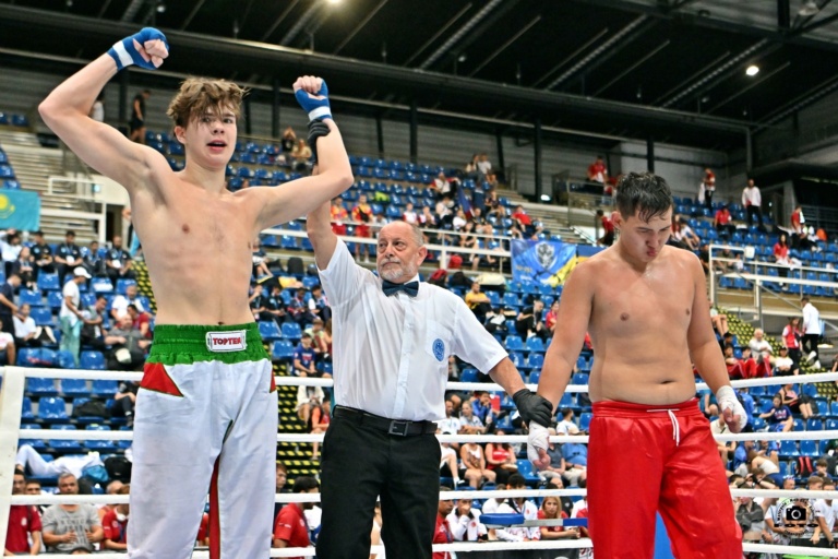 Read more about the article Aranyeső a budapesti kick-box világbajnokságon