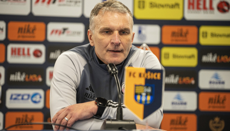 Read more about the article Labdarúgás – Roman Skuhravý lett az FC Kassa edzője