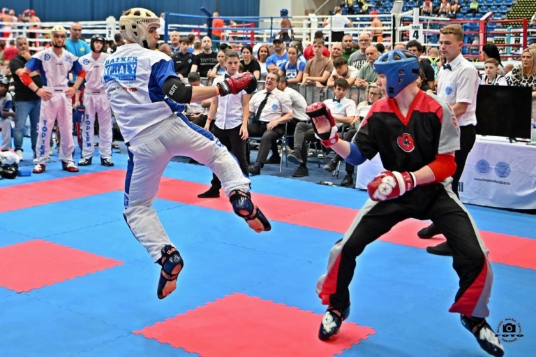Read more about the article Olaszországban kezdték az évet a kick-boxosok