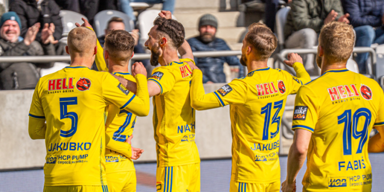 Read more about the article Történelmi győzelem a Nagyszombat ellen