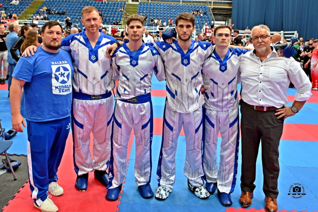 Read more about the article Csapatezüsttel kezdődött a budapesti kick-box világkupa